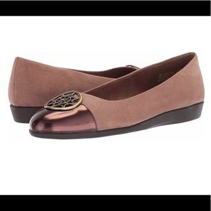 🥿💕 Brown/Taupe Ballet Flats
